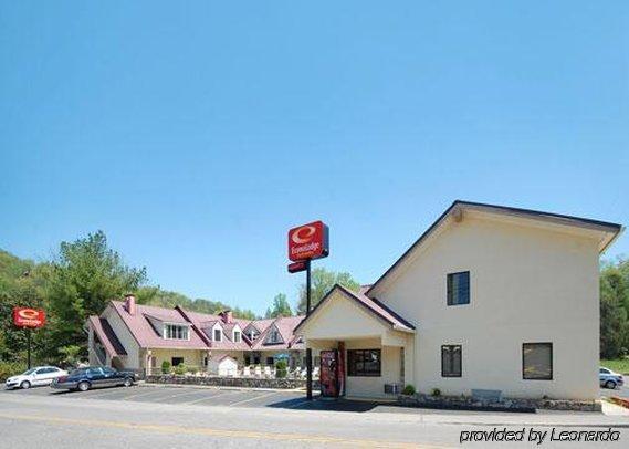 Econo Lodge Inn & Suites Gatlinburg At The Convention Center Kültér fotó